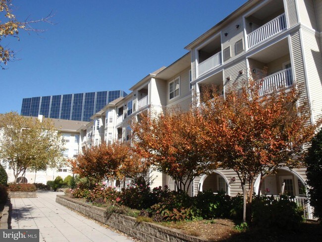 Building Photo - 4551 Strutfield Ln
