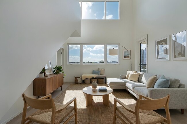 Building Photo - Minn, The