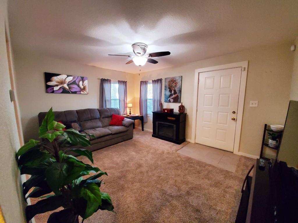 Primary Photo - 2465 Colfax St