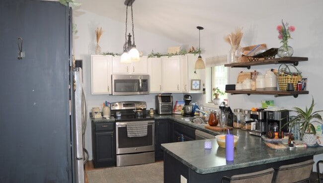 Building Photo - 605 Ruxton Ridge Dr