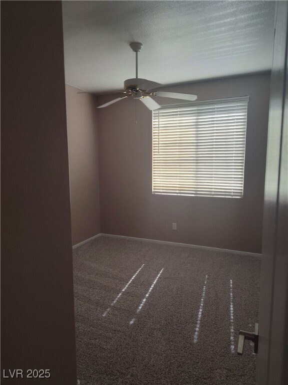 Foto del edificio - 7712 Constanso Ave