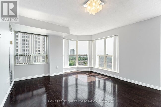 Building Photo - 325 Webb Dr
