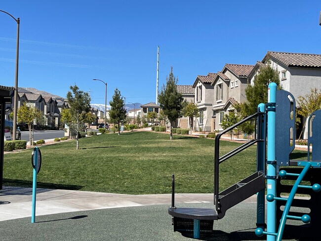 Foto del edificio - 10615 Sariah Skye Ave
