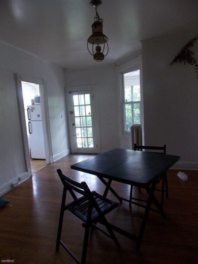 Building Photo - 2743 Saint Paul St