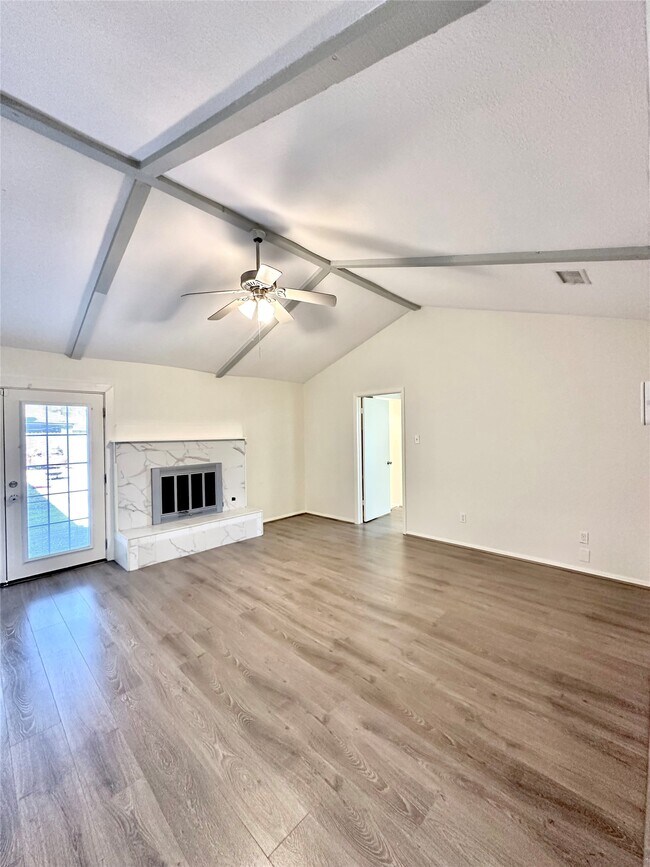 Foto del edificio - 3803 Black Cricket Ct