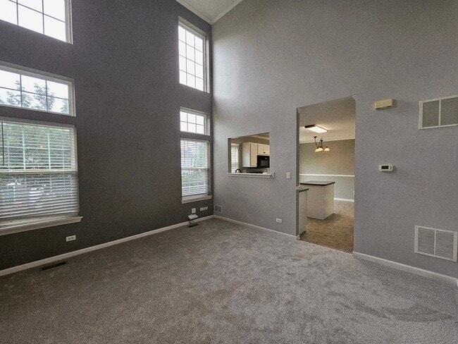 Building Photo - 504 Lancaster Dr