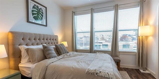 Foto del edificio - 1000 Fort Worth Ave