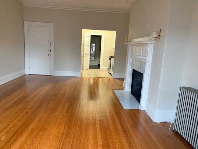 Foto del edificio - 483 Beacon St