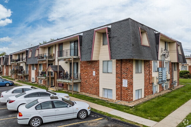 Building Photo - Rosewood Village