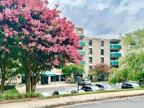 Building Photo - 6137 Leesburg Pike