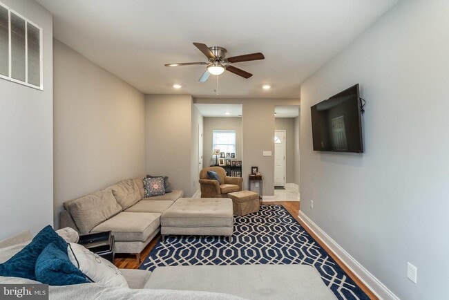 Foto del edificio - 365 Bonsal St