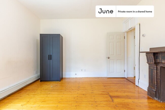 Foto del edificio - Room in Shared 4 bed/1.5 bath home