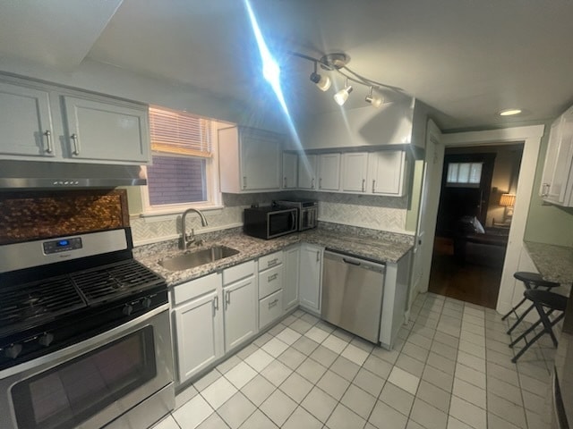 Kitchen - 2245 S Braddock Ave