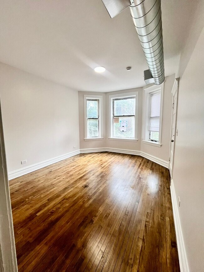 Foto del edificio - 2636 W 23rd St