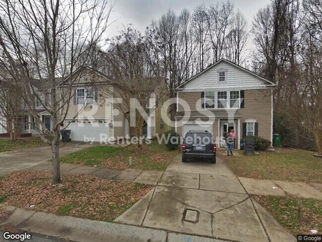 Building Photo - Beautifully remodeled 3-bed, 2.5-bath home