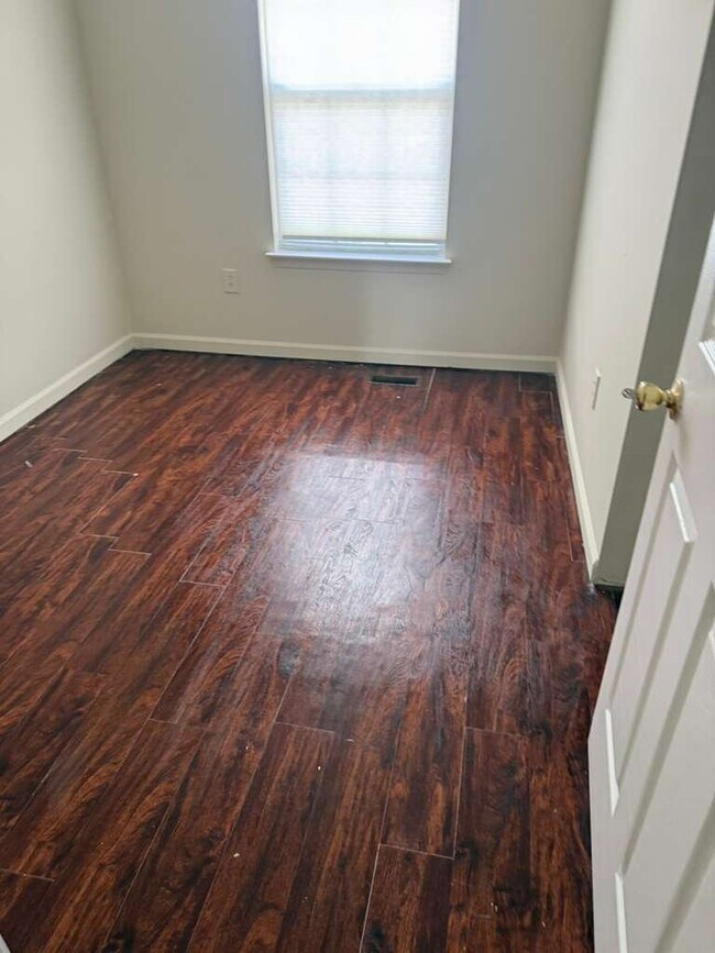 Foto del edificio - 3640 Derby Shire Cir