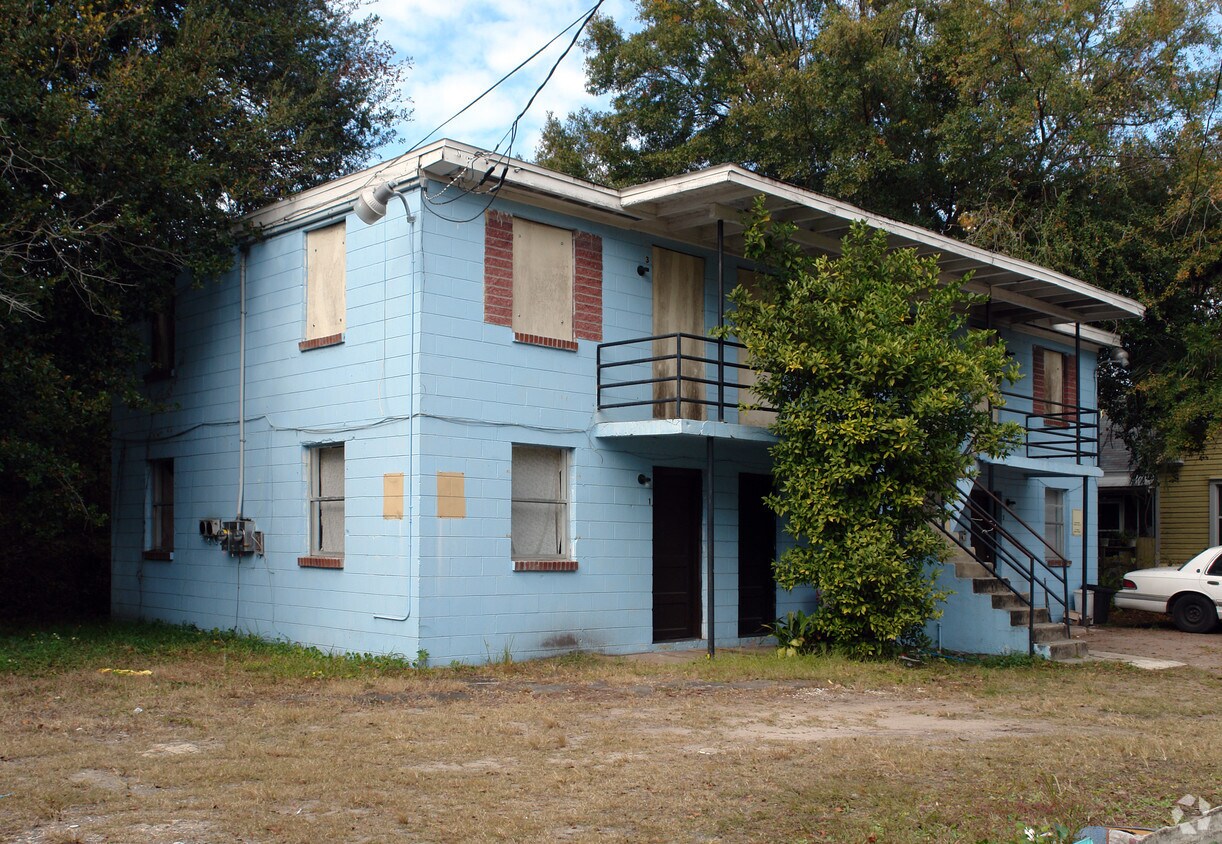 Primary Photo - 2520 Teal St