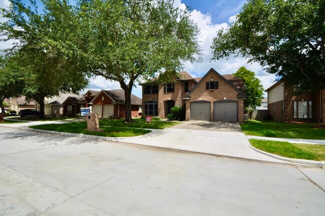 Building Photo - 8819 Hedgestone Ct