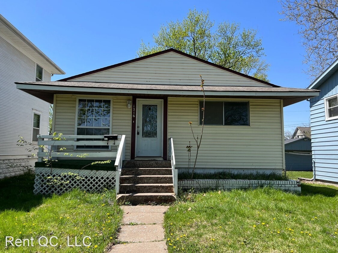 Primary Photo - 3 br, 1 bath House - 1216 9th St.