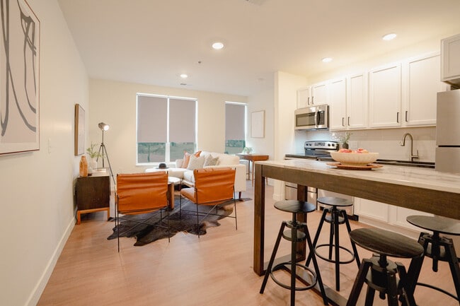 Building Photo - 476 Taylor Apartments