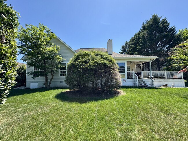 Foto del edificio - 320 Tigitsi Way