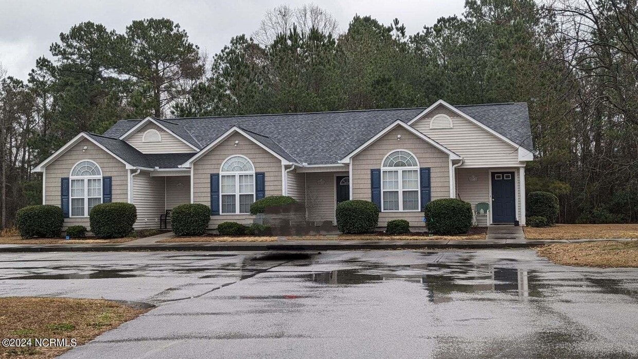 Primary Photo - 3918 Elizabeth Ave