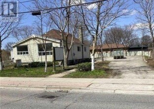 Building Photo - 698 Sheppard Ave W