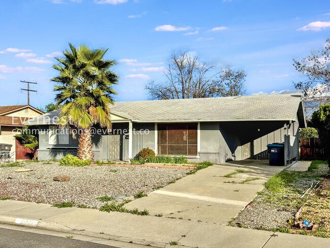 Building Photo - 28848 Del Monte Dr