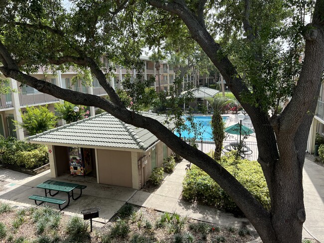 Building Photo - 145 Oyster Bay Cir