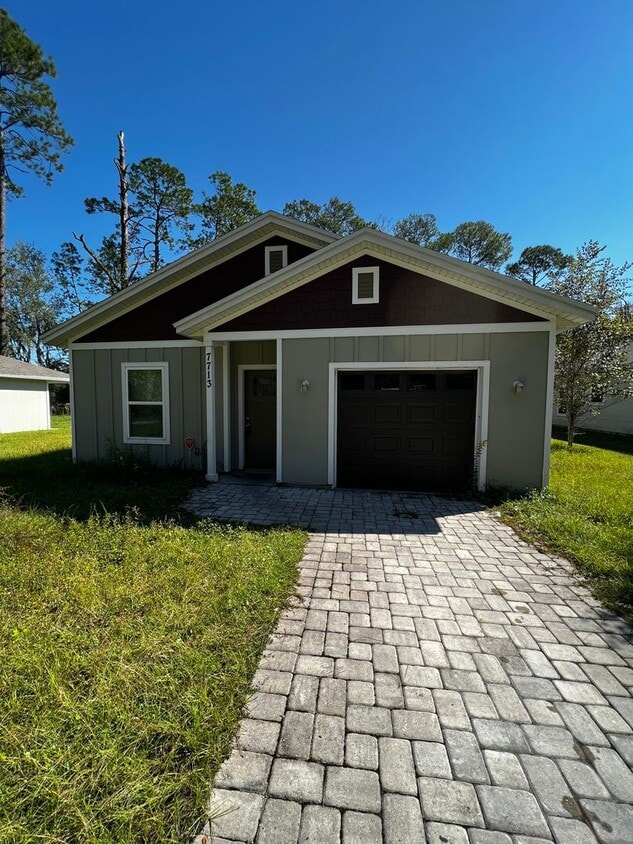 Primary Photo - For Rent 3 Bedroom 2 Full Bath Home