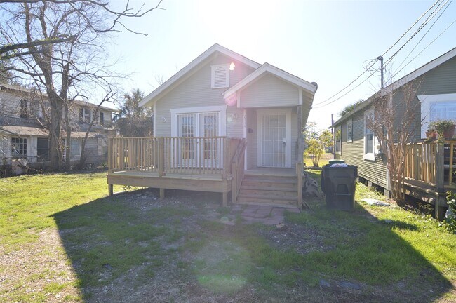 Foto del edificio - 2714 Holman St