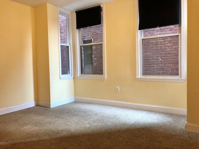 Foto del edificio - Apartment Units in Old Goucher, Baltimore, MD!