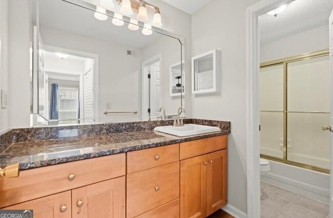 Bathroom - 534 Granville Ct