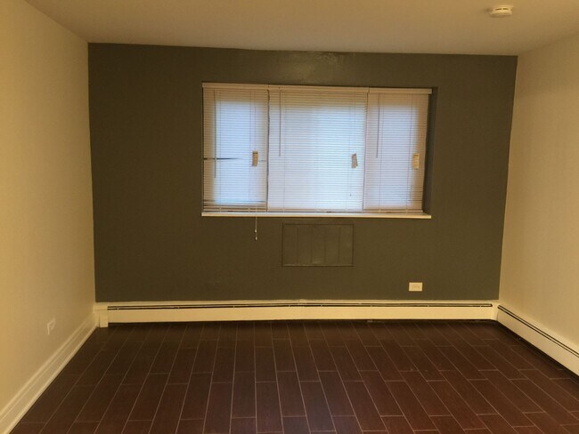 Foto del edificio - Amazing Kenwood 1bed/1bath Apartment