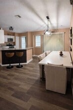 Building Photo - 15665 66th Ct N