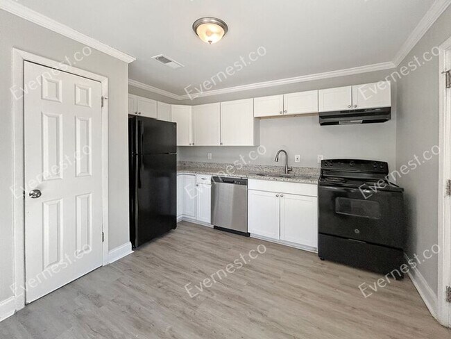 Foto del edificio - 1157 Wedgewood Dr NW