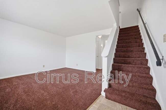 Building Photo - 2724 Peach St