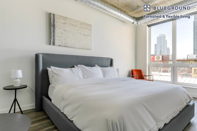 Building Photo - 61 W Erie St