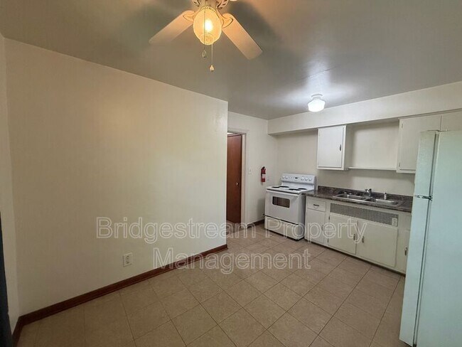 Foto del edificio - 426 Wonderly Ave