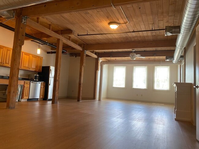 Interior Photo - Bostonian Shoe Lofts
