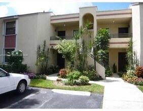 Building Photo - 1060 N Hiatus Rd