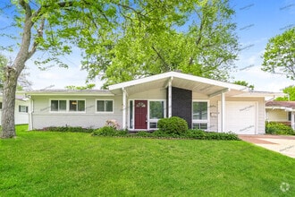 Building Photo - 3190 Kingsley Dr