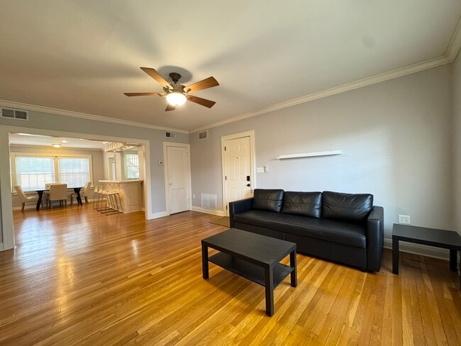 Foto del edificio - 4436 Mill Creek Pkwy