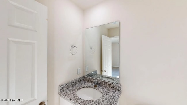 Building Photo - 108 Sandy Springs Dr