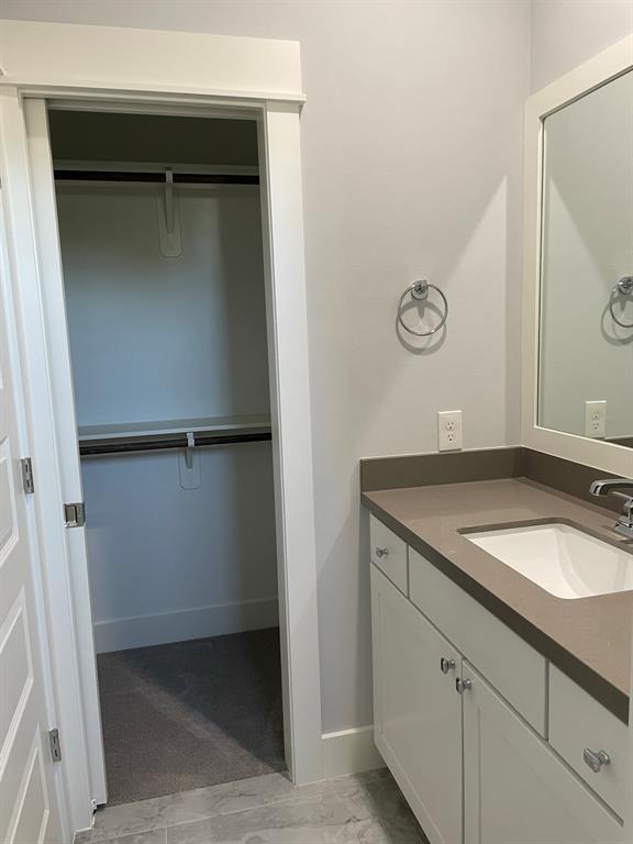 Foto del edificio - 1606 Westside Gardens Ln