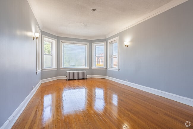 2BR, 1BA - 850SF - Primary Bedroom - 8200 S. Evans Ave.