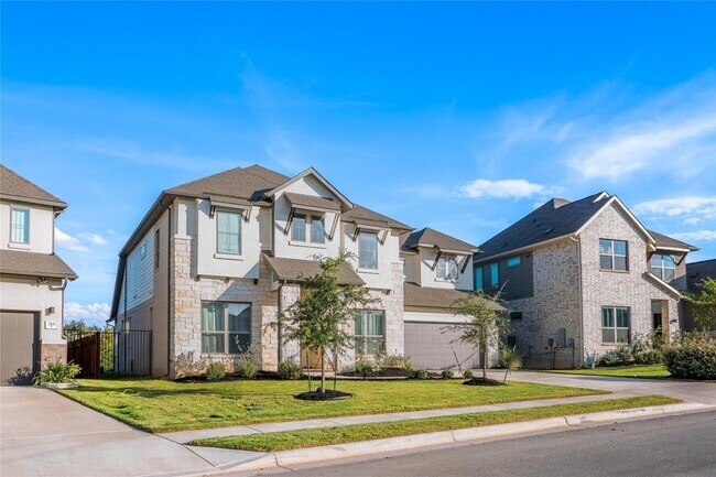 Building Photo - 312 Palatino Bend