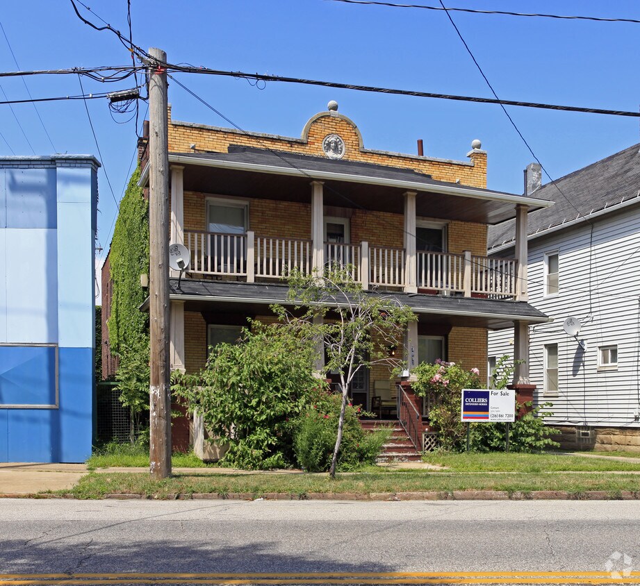 Building Photo - 7910 Lake Ave