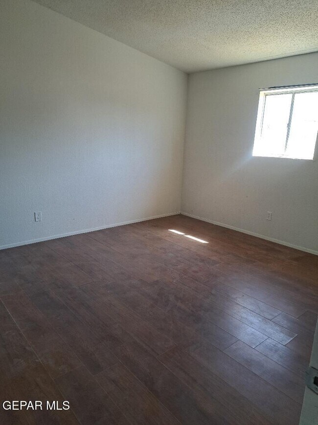 Foto del edificio - 623 NE Davis St