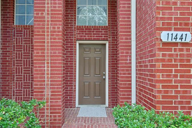 Building Photo - 11441 Clover Knoll Dr